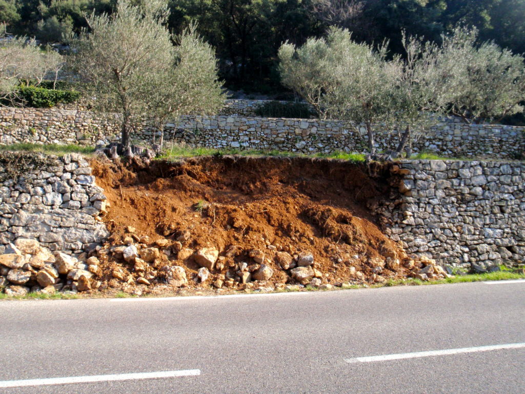 Contruction de murs en pierres sèches - Murailler de Provence - JL Beltrando intervient dans les Bouches-du-Rhône (13), en Provence, et PACA.